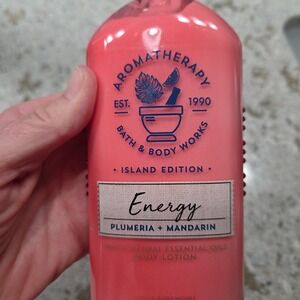 Bath‎ & Body Works Aromatherapy Island Edition Body Lotion Plumeria Mandarin